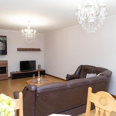 Spacious Apartments In The Center Of Obolon 2 Bedrooms Kiev Buitenkant foto