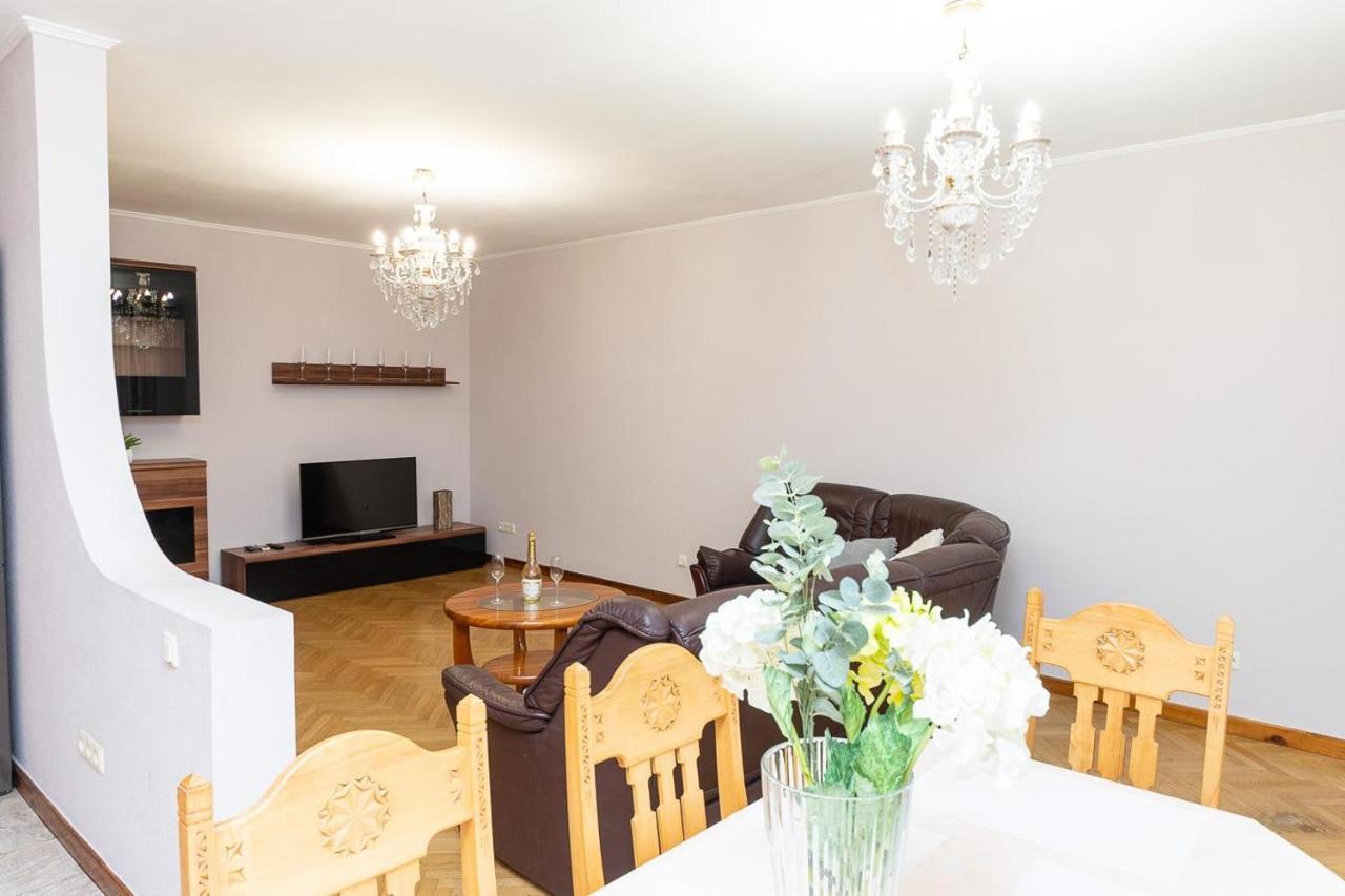 Spacious Apartments In The Center Of Obolon 2 Bedrooms Kiev Buitenkant foto